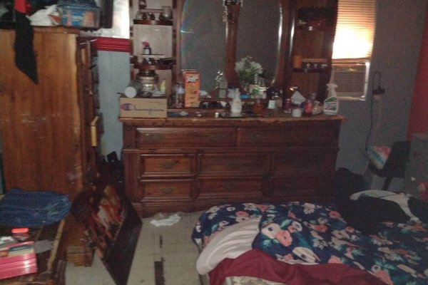 Devon (12) Devon (12)