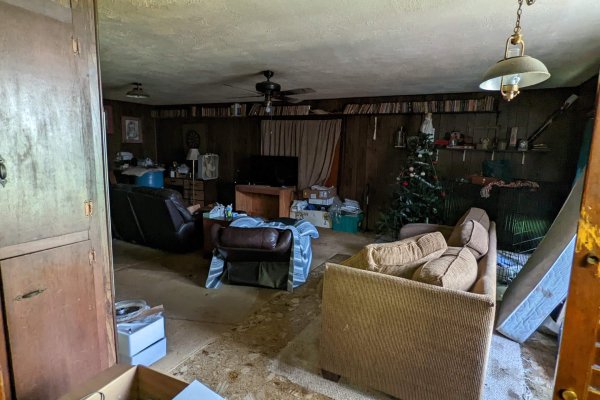 PXL_20220413_201232853