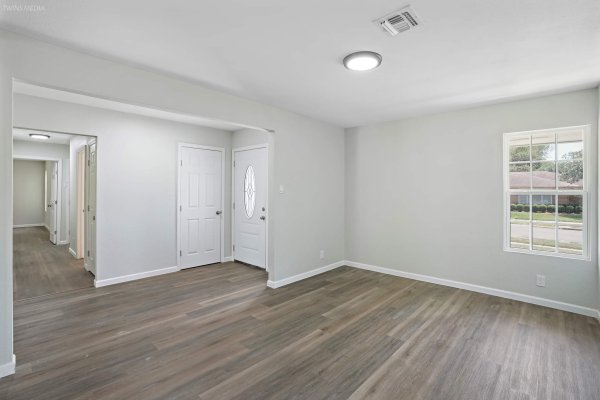 received_1083536745889893