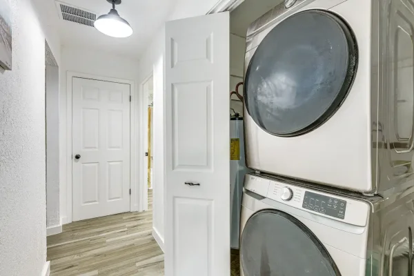 2d96091b-9153-47ec-8e77-2d9ce188044a 2d96091b-9153-47ec-8e77-2d9ce188044a