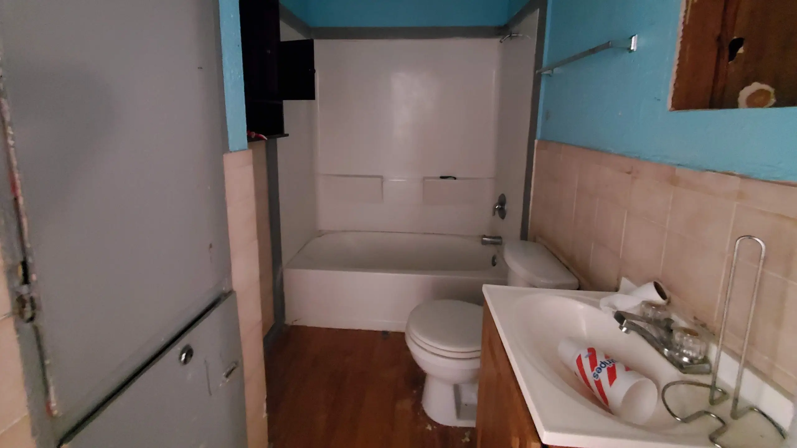 Moravian Village - Before bathroom remodel in low cost flip home